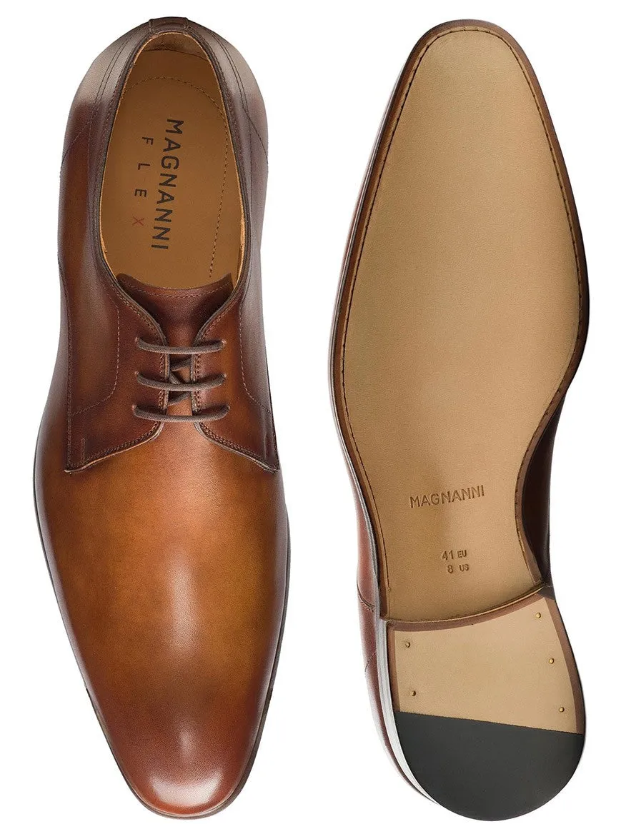 Magnanni Maddin in Tabaco