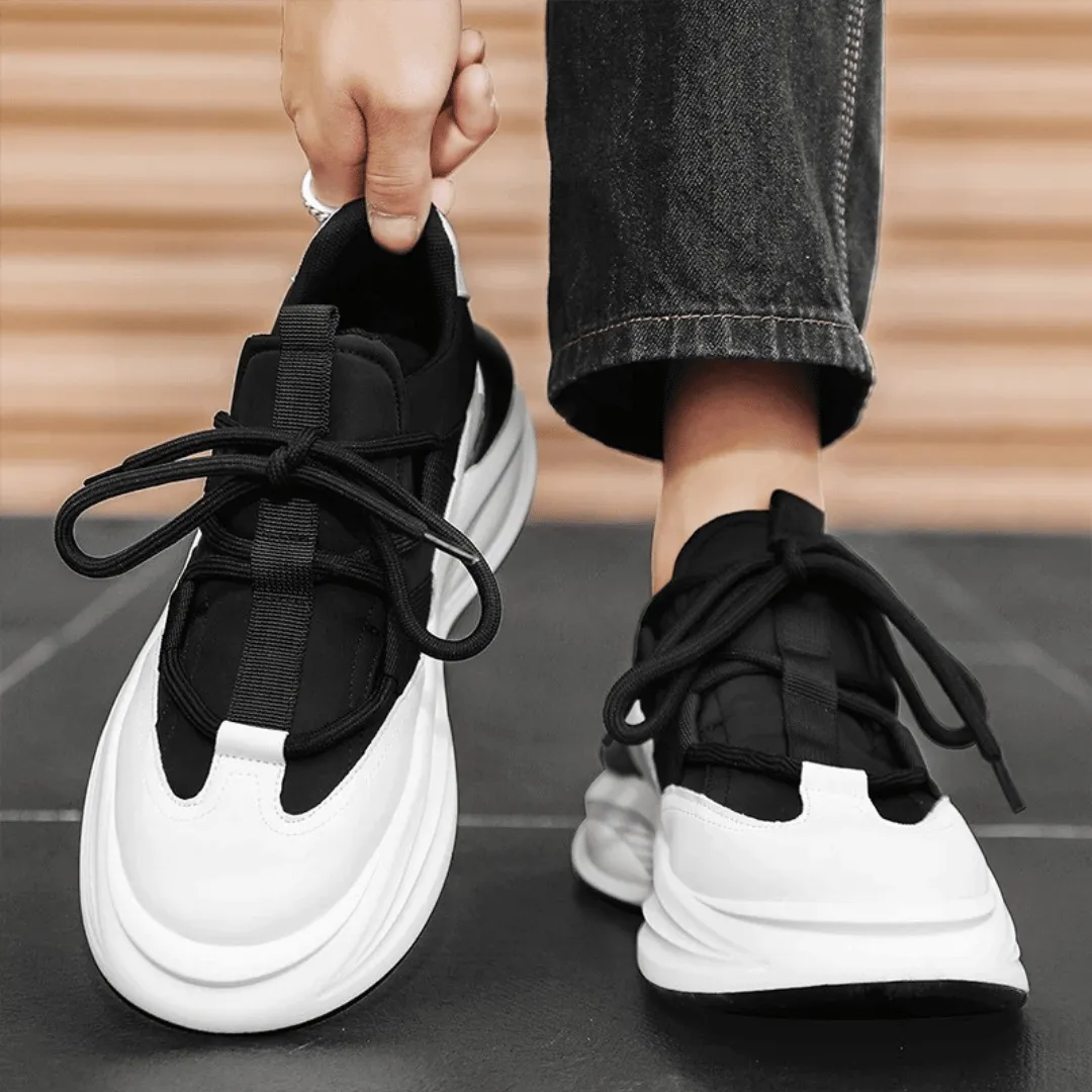 Men's Chunky Sneakers: Cushioned, Sporty Lace-Up Design