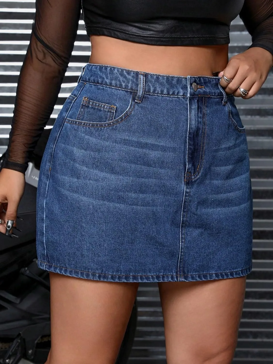 Milumia Women's Plus Size Casual Jean Skirt High Waisted Pocket Denim Short Mini Skirts