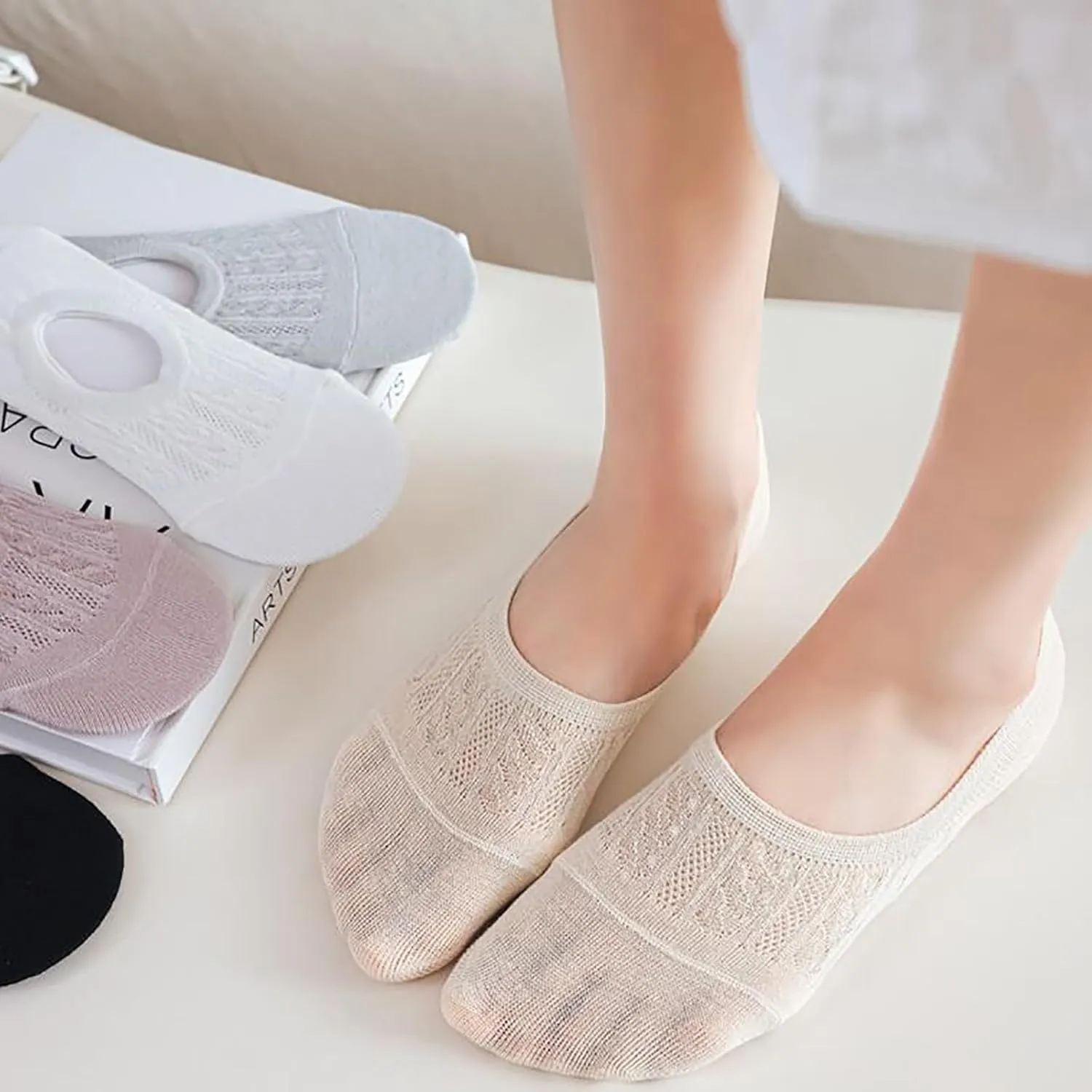 No Show Socks For Women Cotton Mesh Ventilating Liner Socks No Slip Low Cut Socks Cat Slipper Socks for Women Grippers