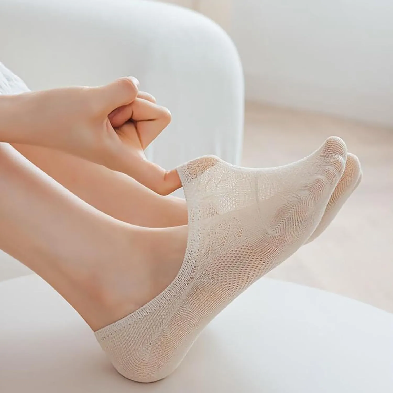 No Show Socks For Women Cotton Mesh Ventilating Liner Socks No Slip Low Cut Socks Cat Slipper Socks for Women Grippers