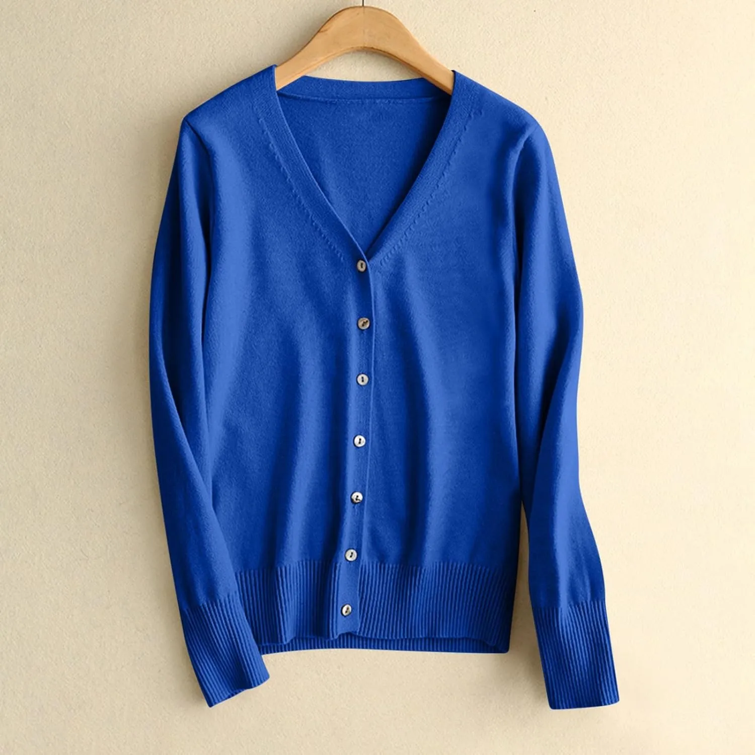 Womens Fall 2024 Cardigan Lightweight Long Sleeve Open Front V Neck Cute Cardigans Sweaters Casual Fashion Outerwear